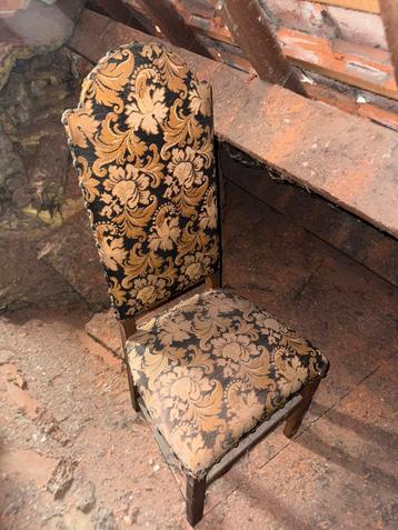 6x antieke stoelen.  beschikbaar voor biedingen