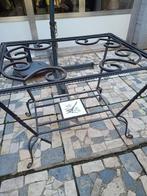 Tafeltje, Enlèvement