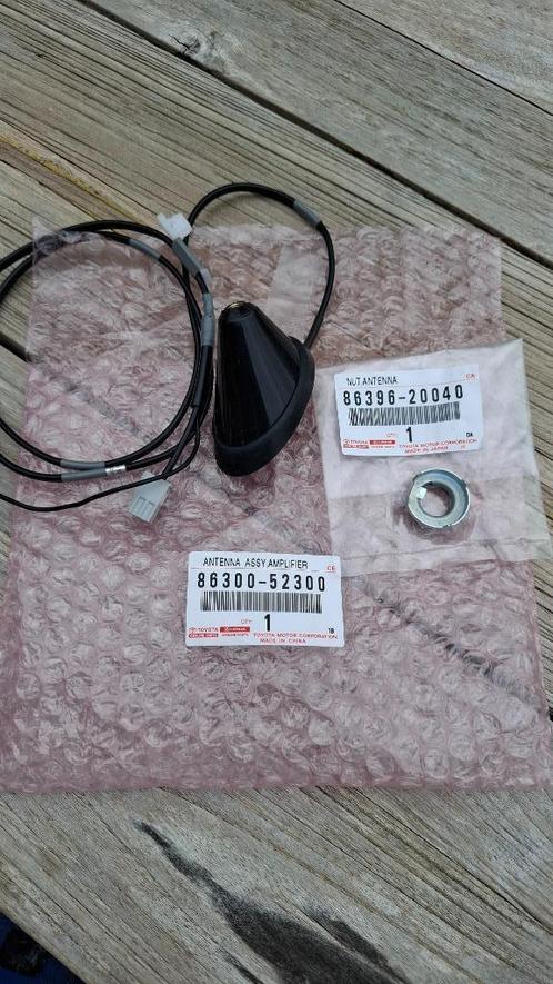 Antennevoet  - Antenna Assy, Amplifier: Yaris 2005/8 -2011/6, Auto diversen, Autoradio's, Nieuw, Verzenden