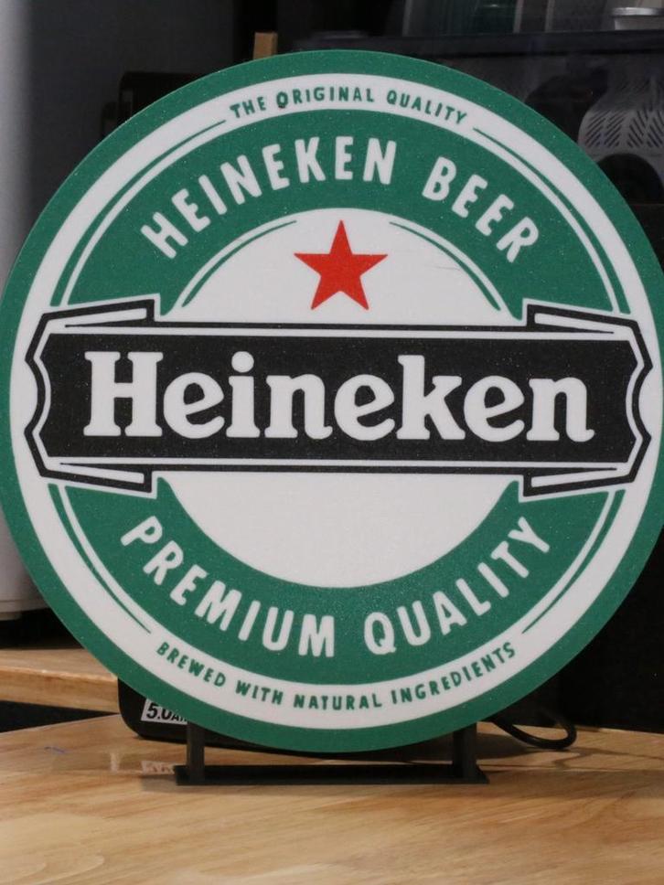 Nieuwe en ongebruikte Heineken LED lamp. Nu € 34,95, Verzamelen, Biermerken, Nieuw, Reclamebord, Plaat of Schild, Heineken, Verzenden