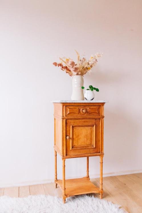 eiken houten kastje met marmer blad, Antiek en Kunst, Antiek | Meubels | Kasten, Ophalen