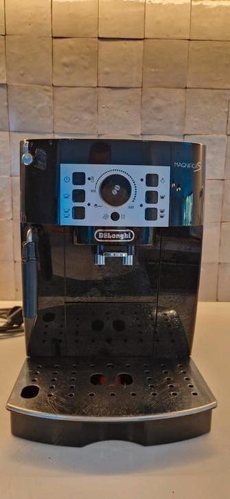 Volautomatische espressomachine Delonghi Magnifica S  beschikbaar voor biedingen