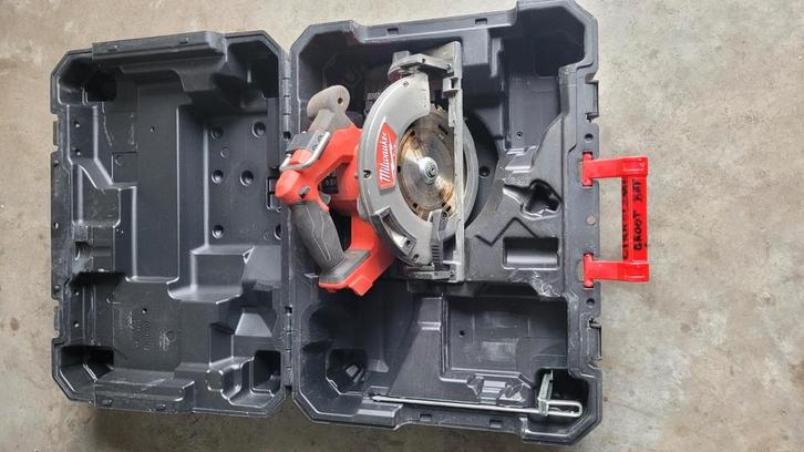 Milwaukee M18 FCSG66 cirkelzaag op batterij, Doe-het-zelf en Bouw, Gereedschap | Handgereedschap, Zo goed als nieuw, Ophalen