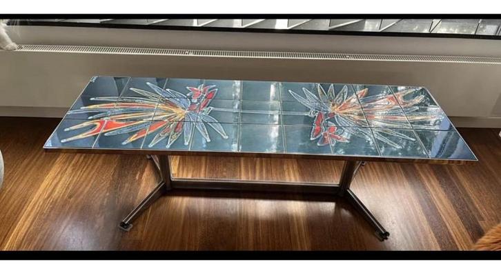 Belarti tafel met tegels vintage design, Huis en Inrichting, Tafels | Salontafels, Gebruikt, Minder dan 50 cm, Minder dan 50 cm