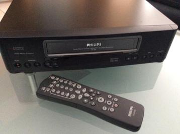 Videorecorder Philips VR 286 + afstandsbedienng beschikbaar voor biedingen