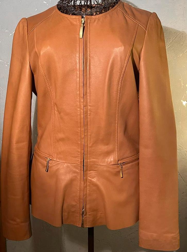 Caroline Biss 36 Prachtig Suède Leather jasje, Kleding | Dames, Jasjes, Kostuums en Pakken, Zo goed als nieuw, Jasje, Maat 36 (S)