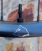 ✅️NEUVES roues AMARUQ Adrenaline carbone enduro - e-bike, Enlèvement ou Envoi, Roue, Neuf