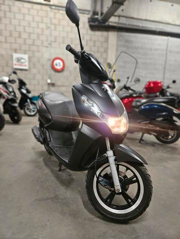 Peugeot Kisbee RS 50cc classe A 4 temps 2014 - 9 359 km, Autres modèles, Enlèvement ou Envoi, Utilisé, Classe A (25 km/h)