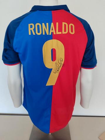 Maillot rétro signé du FC Barcelone Ronaldo Lima avec COA 