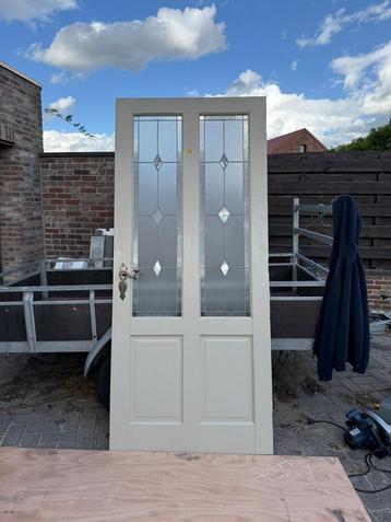 Hardhouten binnendeuren met glas in lood beschikbaar voor biedingen