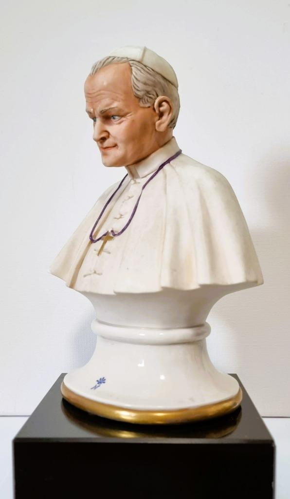 Capodimonte porselein, Italiaans, beeld van Paus., Verzamelen, Beelden en Beeldjes, Zo goed als nieuw, Religie, Ophalen of Verzenden