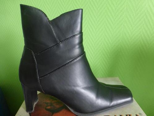 VIA PAVIA zwarte laarsjes voor dames P:39, Kleding | Dames, Schoenen, Nieuw, Lage of Enkellaarzen, Zwart, Ophalen of Verzenden