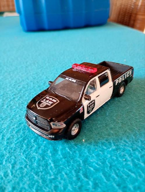 Dodge Ram, Hobby en Vrije tijd, Modelauto's | Overige schalen, Ophalen of Verzenden