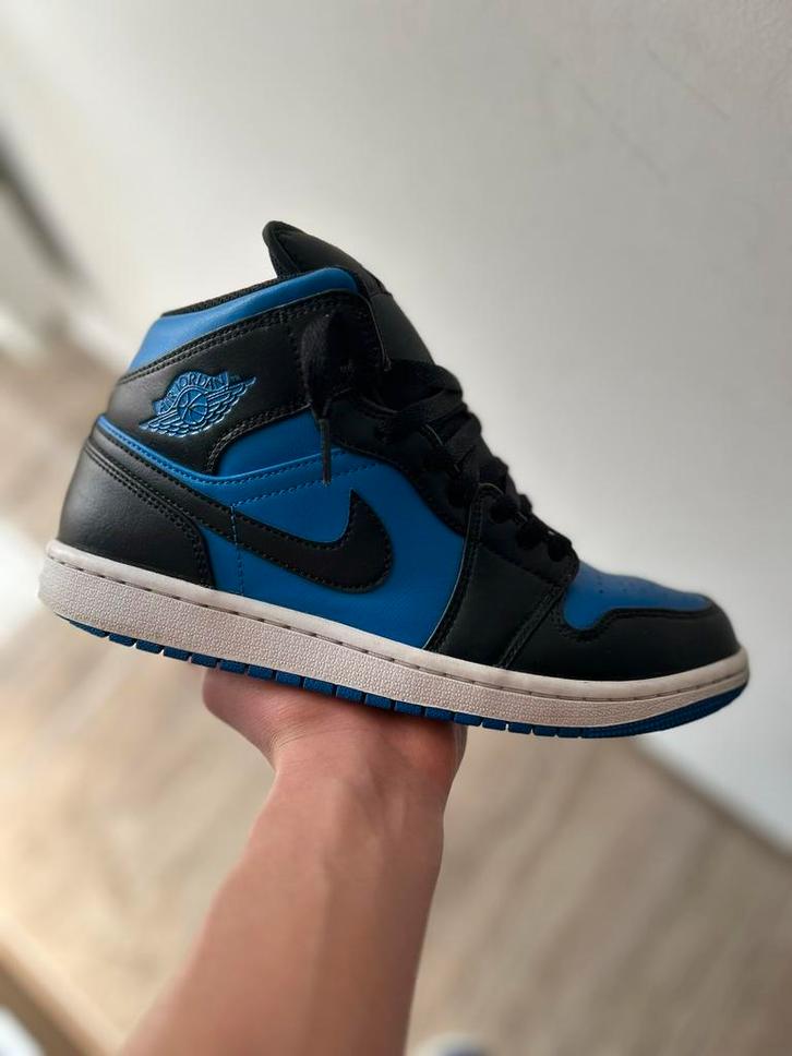 Jordan 1 Mid, Vêtements | Hommes, Chaussures, Porté, Baskets, Bleu, Enlèvement ou Envoi