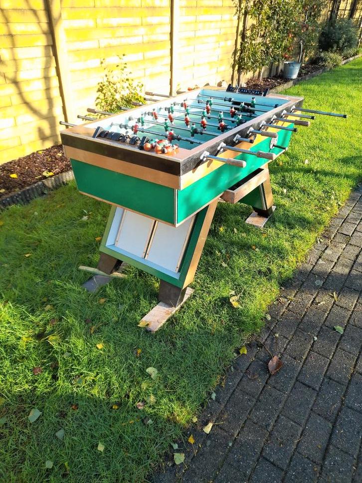Groene Jupiter voetbaltafel tafelvoetbal kickertafel cafe, Hobby en Vrije tijd, Overige Hobby en Vrije tijd, Zo goed als nieuw