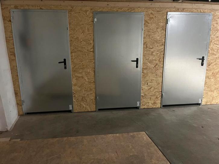 Box de stockage sécurisé à Eugies, Immo, Garages en Parkeerplaatsen