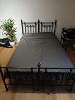 Bed staal zwart, Huis en Inrichting, Slaapkamer | Bedden, Ophalen, Zwart, Zo goed als nieuw, Twijfelaar