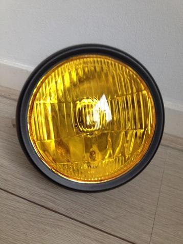 Koplamp geel zwart caferacer bobber scrambler gele lens beschikbaar voor biedingen