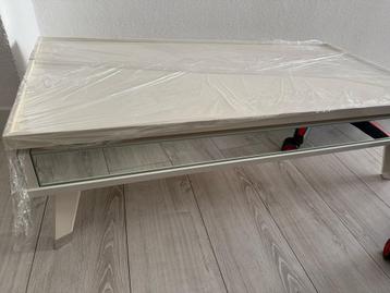 Nieuwe salontafel!  beschikbaar voor biedingen