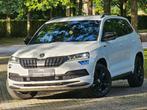 Skoda karoq 1.5 TSI sportline | CAMERA | FULL OPTION | BTW, Auto's, Automaat, Stof, 1498 cc, Wit