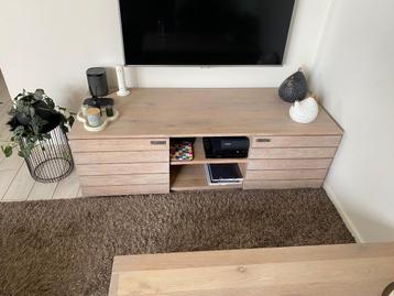 Tv meubel Etnicraft  beschikbaar voor biedingen