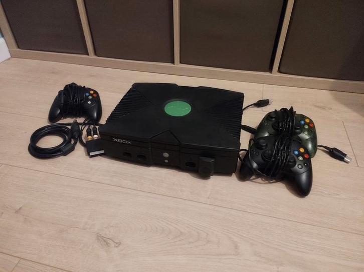Xbox Original + Xbox 360 + Nintendo Wii (met accessoires), Games en Spelcomputers, Spelcomputers | Overige, Zo goed als nieuw