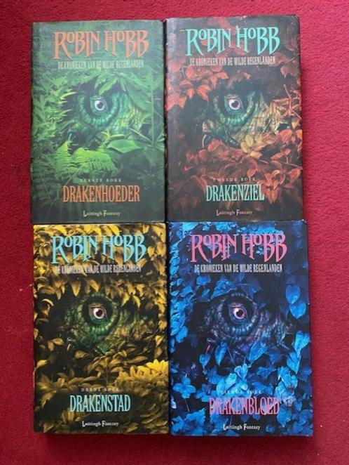 ROBIN HOBB DE KRONIEKEN VAN DE REGENLANDEN DE COMPLETE SERIE, Boeken, Fantasy, Verzenden