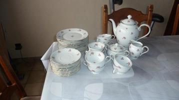 porseleinen koffieservies beschikbaar voor biedingen