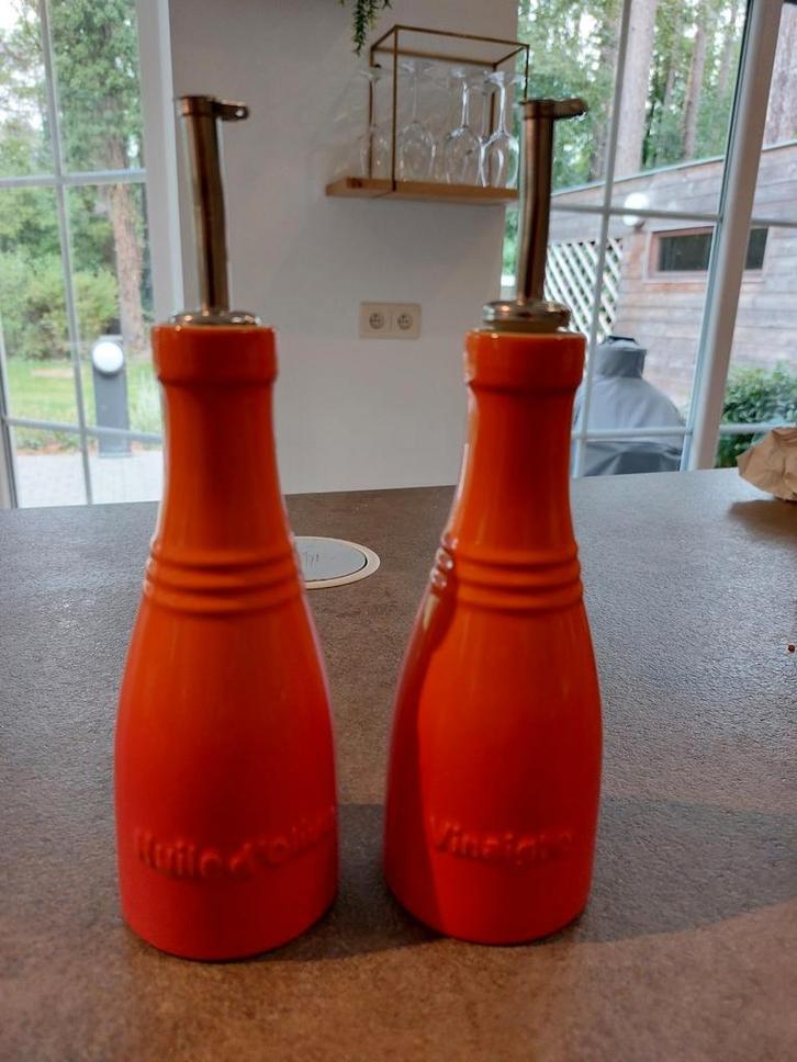 Le Creuset olie- en azijnset "Classic" oranjerood 0,24 l, Huis en Inrichting, Keuken | Keukenelementen, Nieuw, Ophalen of Verzenden
