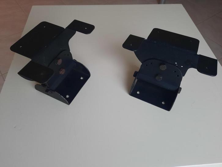 Luidsprekerbeugels - zwaar model - zwart metaal., Audio, Tv en Foto, Luidsprekerboxen, Gebruikt, Overige typen, Ophalen