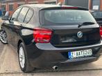 BMW 1 SERIE 116d Advantage Leder Xenon NBT, Auto's, BMW, Zwart, 4 cilinders, USB, Zwart