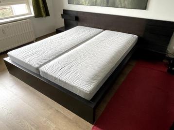 Lit + Commode beschikbaar voor biedingen