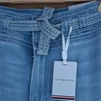 Tommy Hilfiger nieuwe jeans mt 31/28 HW-50 %, Nieuw, Tommy Hilfiger, Blauw, Ophalen of Verzenden