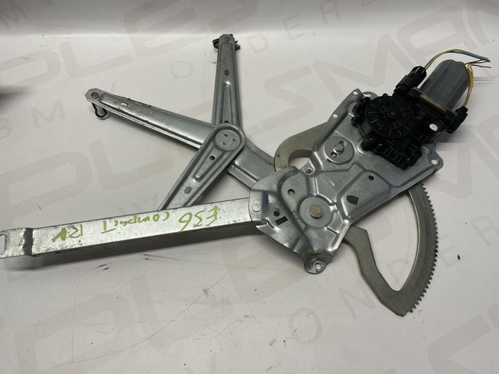 Raammechanisme rechtsvoor BMW E36 67628360978, Auto-onderdelen, Ruiten en Toebehoren, BMW, Gebruikt, Ophalen of Verzenden