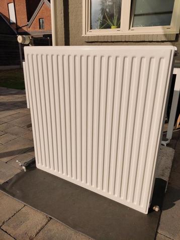 Radiator 88cm x 90cm x 11cm beschikbaar voor biedingen