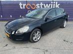 2011 - Volvo - V60 - 2.4 D5 Momentum - Personenauto, Auto's, Automaat, Euro 5, Gebruikt, Te koop