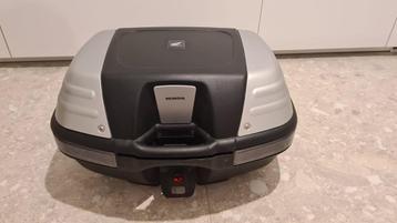 Boitier supérieur Honda 45L - neuf (sans plaque de montage), Enlèvement, Neuf