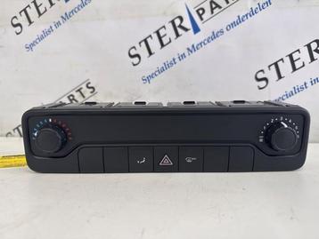 Kachel Bedieningspaneel van een Mercedes Sprinter beschikbaar voor biedingen