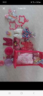 Baby born pop, bedje met geluid en licht, kleertjes, Kinderen en Baby's, Speelgoed | Poppen, Ophalen of Verzenden, Zo goed als nieuw