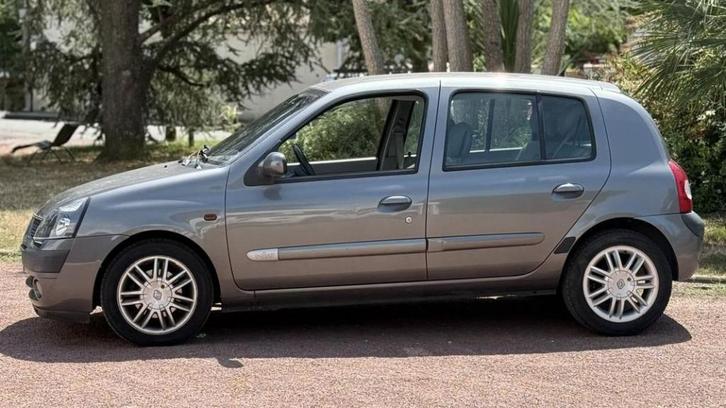 velgen aluminium clio initiale paris 2002, Auto-onderdelen, Banden en Velgen, Velg(en), 15 inch, 185 mm, Personenwagen, Gebruikt