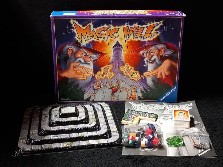 STOPZETTING VERZAMELING Magic Hill, Hobby en Vrije tijd, Gezelschapsspellen | Bordspellen, Gebruikt, Ophalen of Verzenden