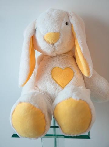 lapin en peluche