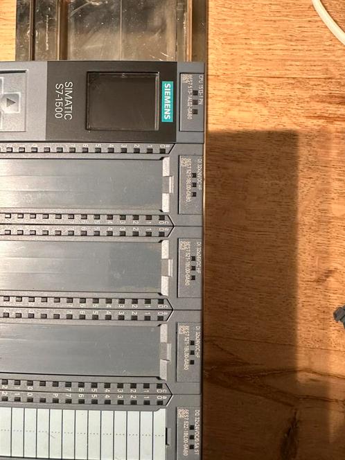 Gezocht!! Siemens PLC, frequentieregelaars en HMI., Hobby en Vrije tijd, Elektronica-componenten, Zo goed als nieuw, Ophalen of Verzenden