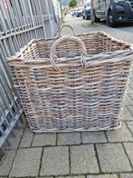 Grote mooie rieten manden, Huis en Inrichting, Woonaccessoires | Schalen en Manden, Ophalen, Mand, Vierkant, Zo goed als nieuw