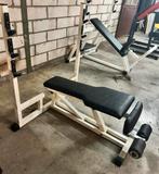 TECHNOGYM ISOTONIC DRUKBANK DRUKBANKEN, Sport en Fitness, Ophalen of Verzenden