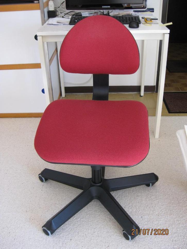 Ikea bureaustoel met wielen, Huis en Inrichting, Bureaustoelen, Gebruikt, Bureaustoel, Ophalen