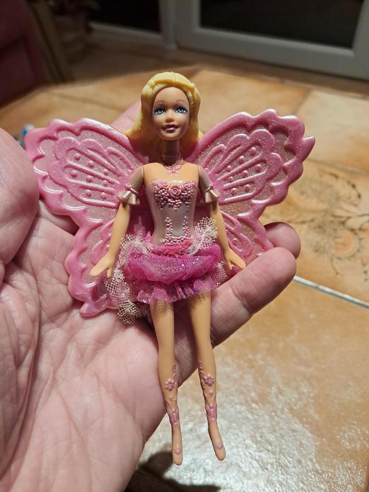 Barbie Elina Fairytopia 2006, Kinderen en Baby's, Speelgoed | Poppen, Gebruikt, Barbie, Ophalen of Verzenden