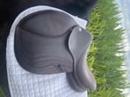 Cwd zadel 15,5 inch, Dieren en Toebehoren, Ophalen, Zo goed als nieuw, Springen