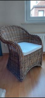 FAUTEUIL EN ROTIN TRESSÉ, Enlèvement, Comme neuf