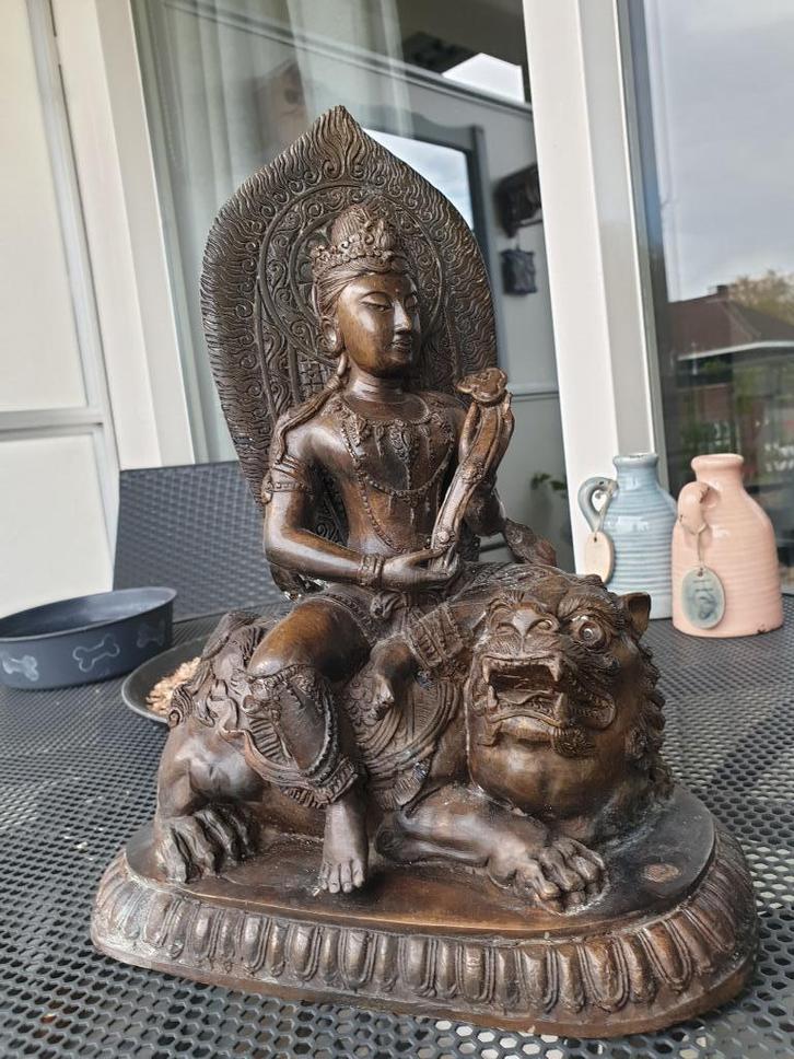 bronzen boeddha beeld durga, Huis en Inrichting, Woonaccessoires | Boeddhabeelden, Ophalen